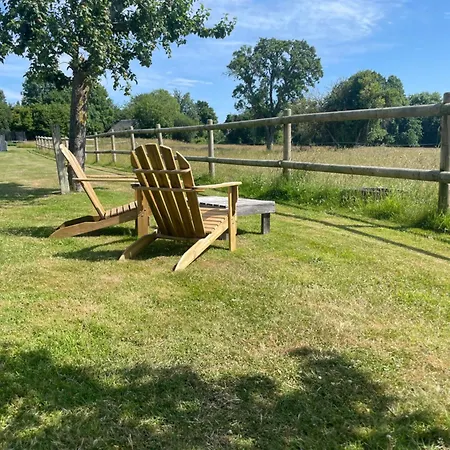 La Pomme D'amour לינה וארוחת בוקר הונפלר