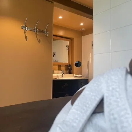 La Pomme D'amour 4* Honfleur